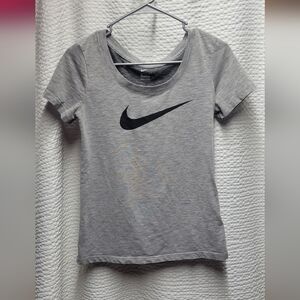 Nike Women's Gray Short Sleeve Tee